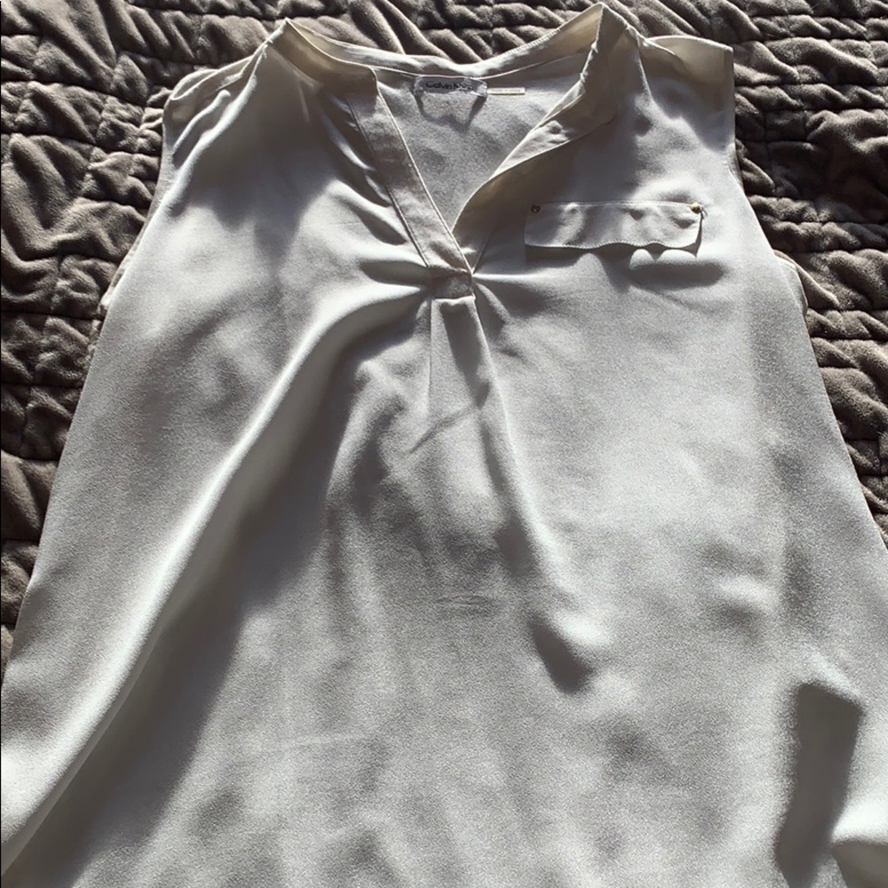 Calvin Klein ivory sleeveless dress blouse small